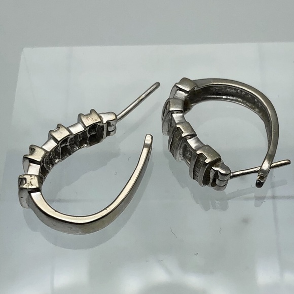 10k Diamond Hoop Huggie Earrings SOLID White Gold - 1 Carat - Picture 3 of 6